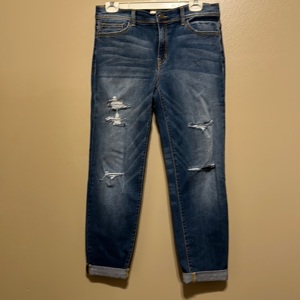 Women’s distressed jeans size 30